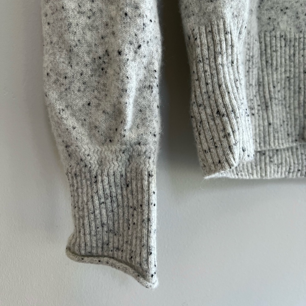 Madewell Donegal 100% Cashmere Roll-Trim Pullover Sweater in Light Grey, size XS - Picture 5 of 9